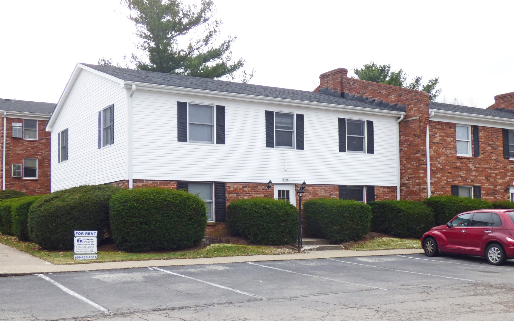 Lexington Apartment: 150 Northland Dr.