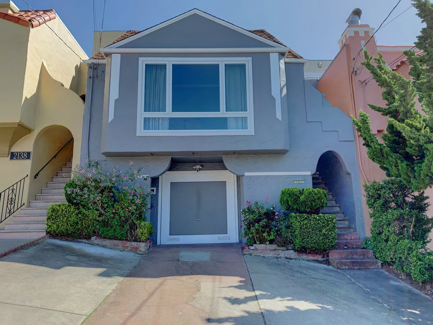 San Francisco House: 2142 26th Avenue