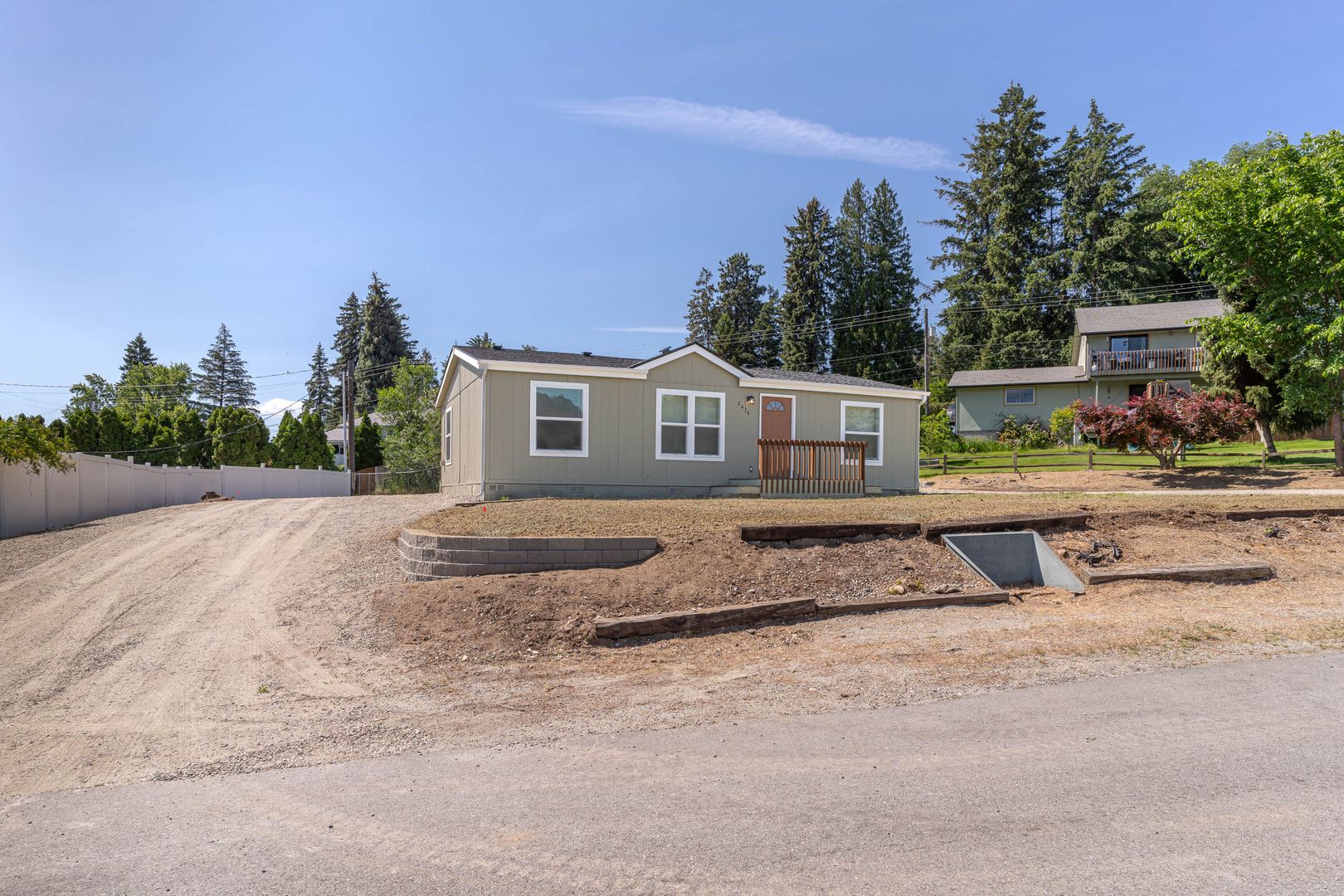 Wenatchee House: 2474 Lemaister Ave