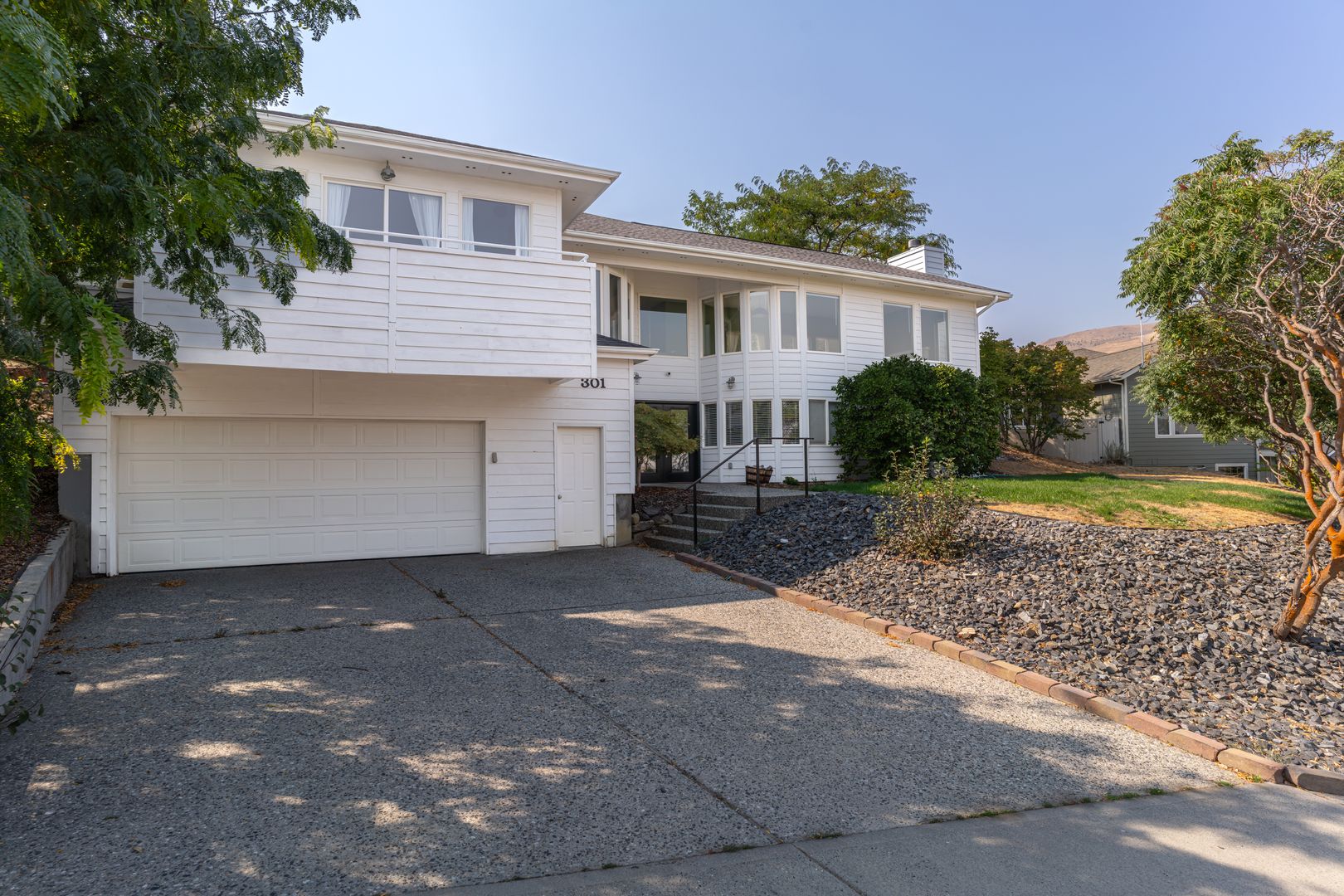 Wenatchee House: 301 Canyon Pl