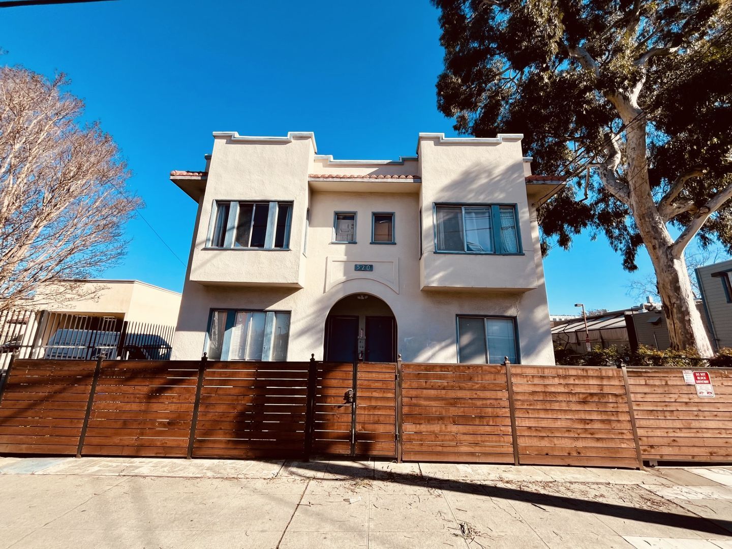 Oakland Apartment: 520 49th St