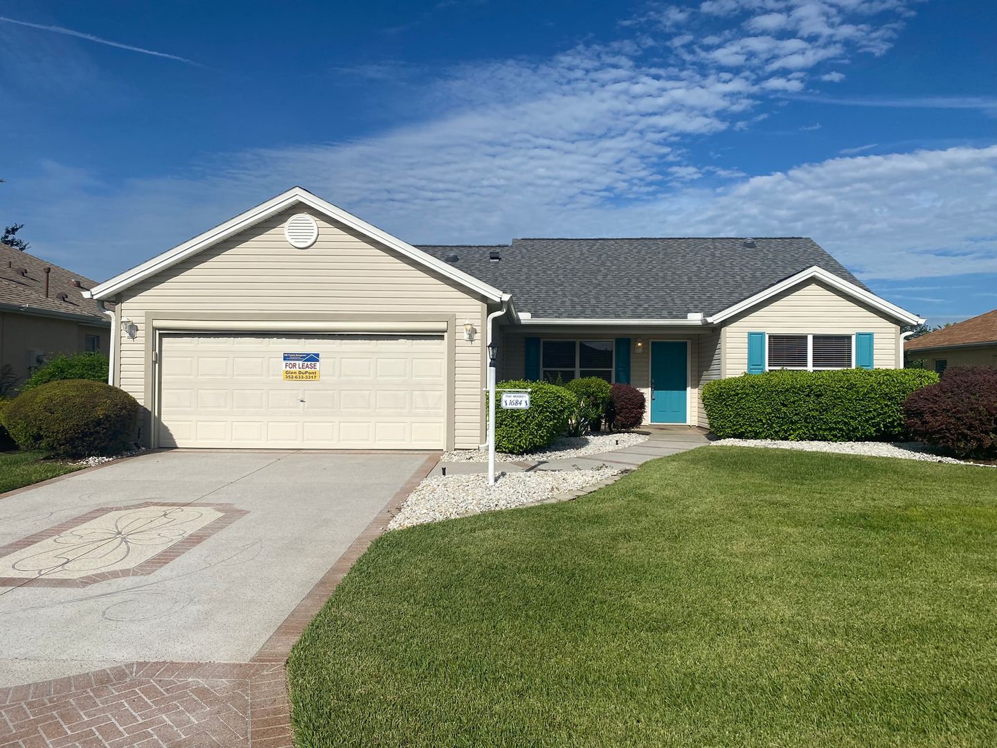 Beautiful 3 + 2 Fully Furnished/Turnkey ANNUAL Lease in The Village of Belle Aire