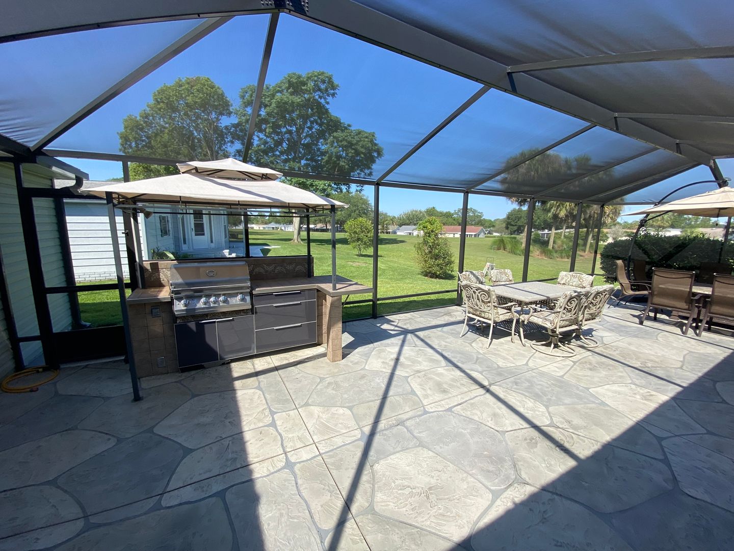 Grill area at 1205 - Hetherington - Nield - Starkie (1 of 4)