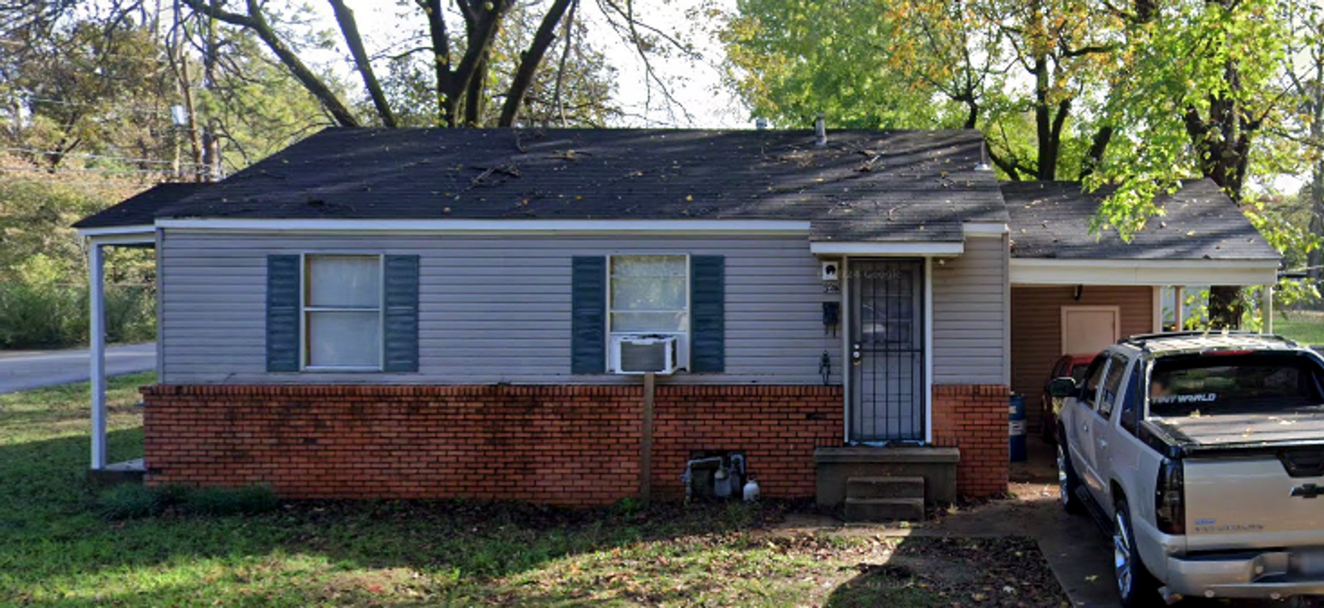 West Helena House: 328 N 7th St