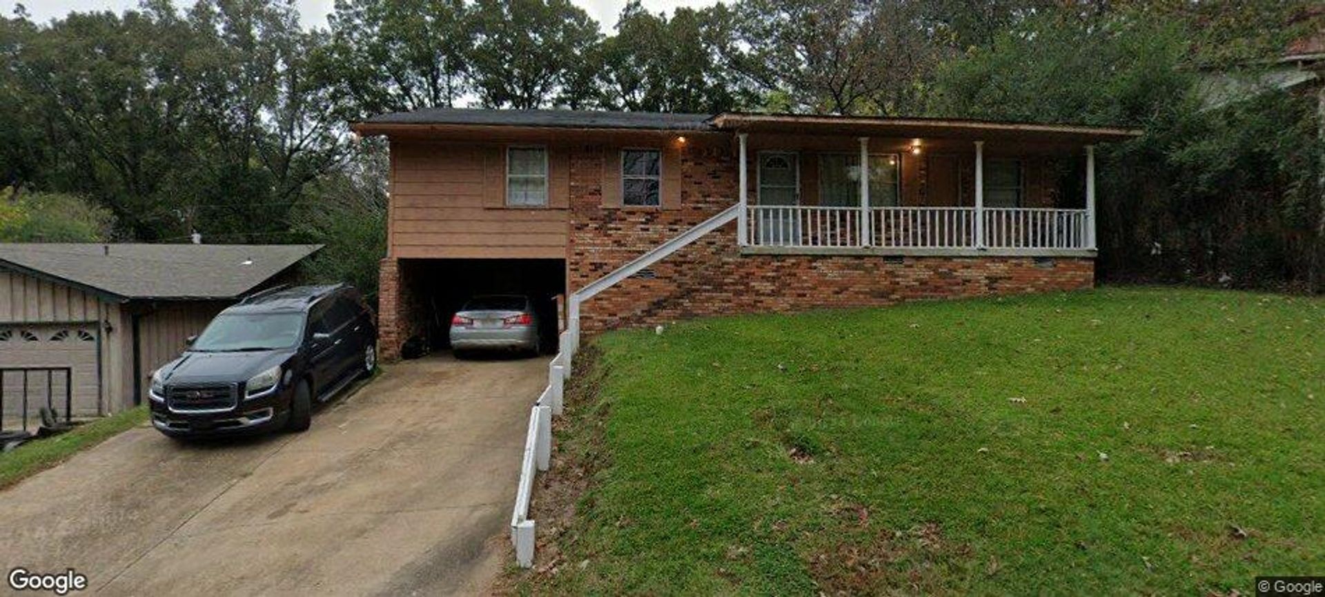 West Helena House: 714 N Ridge Dr