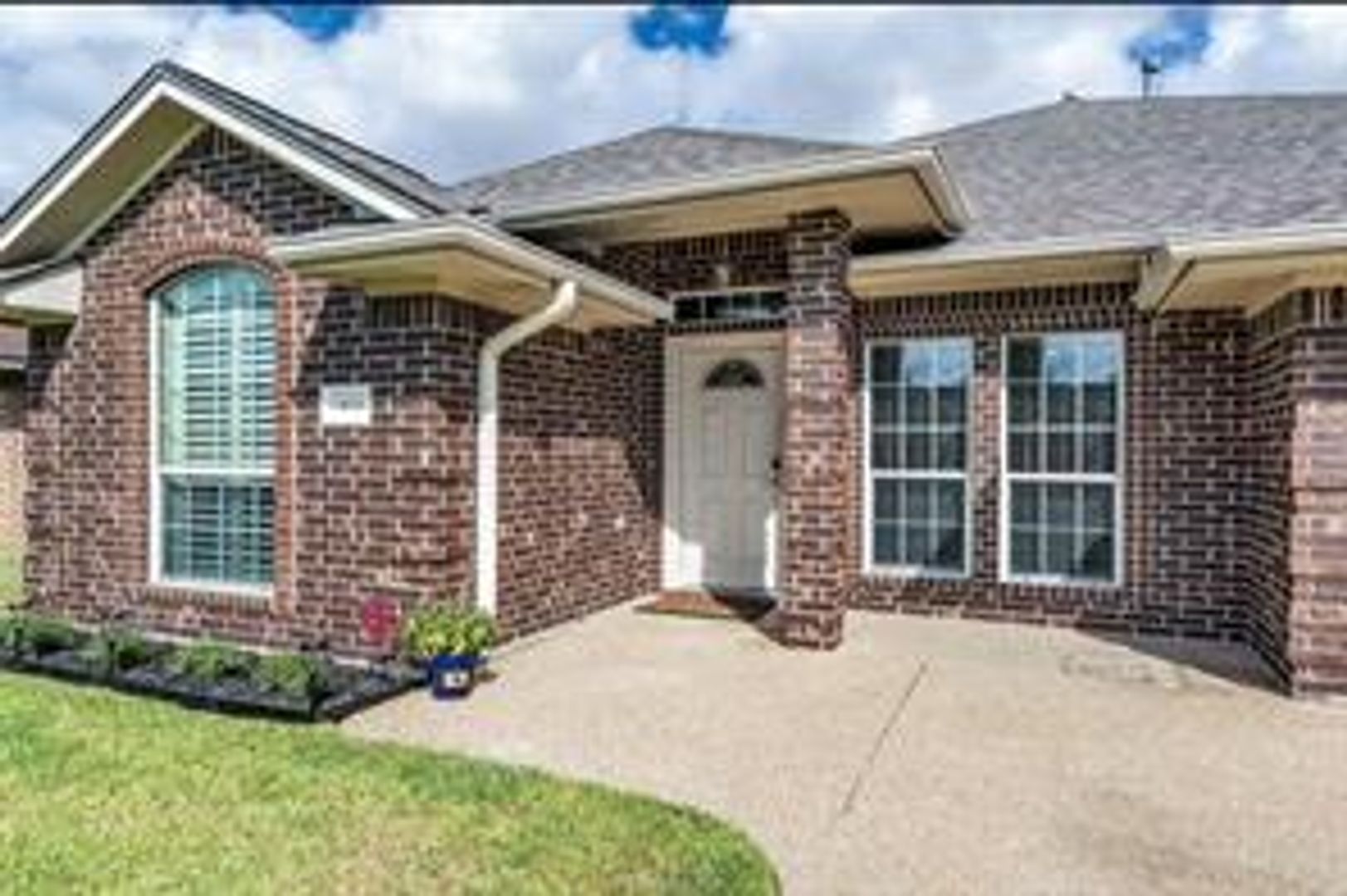 College Station House: 903 Whitewing Lane