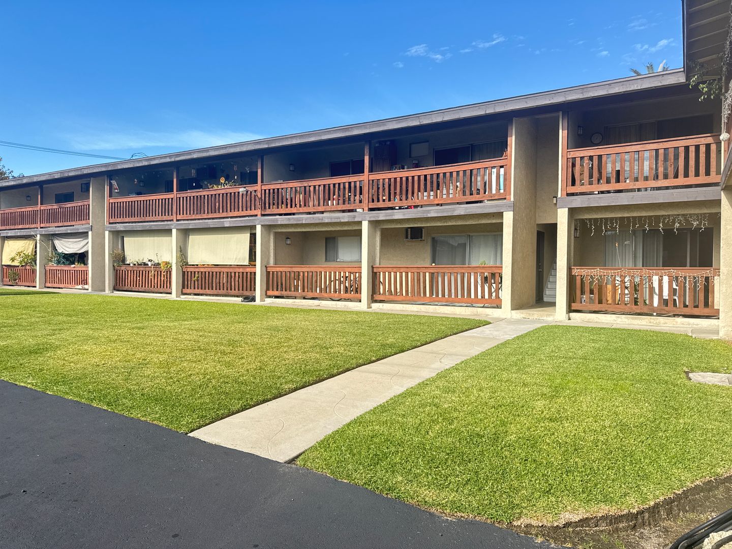 Temple City Apartment: 5642 Rosemead Blvd