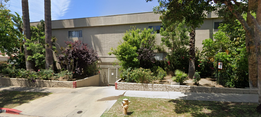 Two Bedroom Two Bathroom Apartment in West Hollywood – photo 1