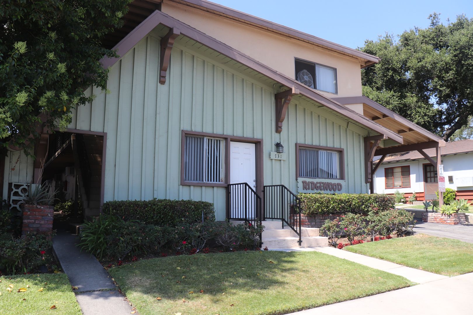 Monrovia Apartment: 729-733 W Foothill Blvd