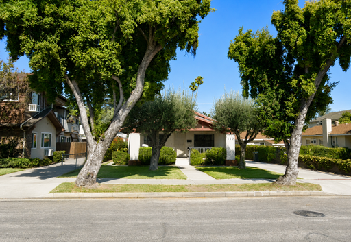 Comfortable Living in a Convenient Pasadena Location – photo 1