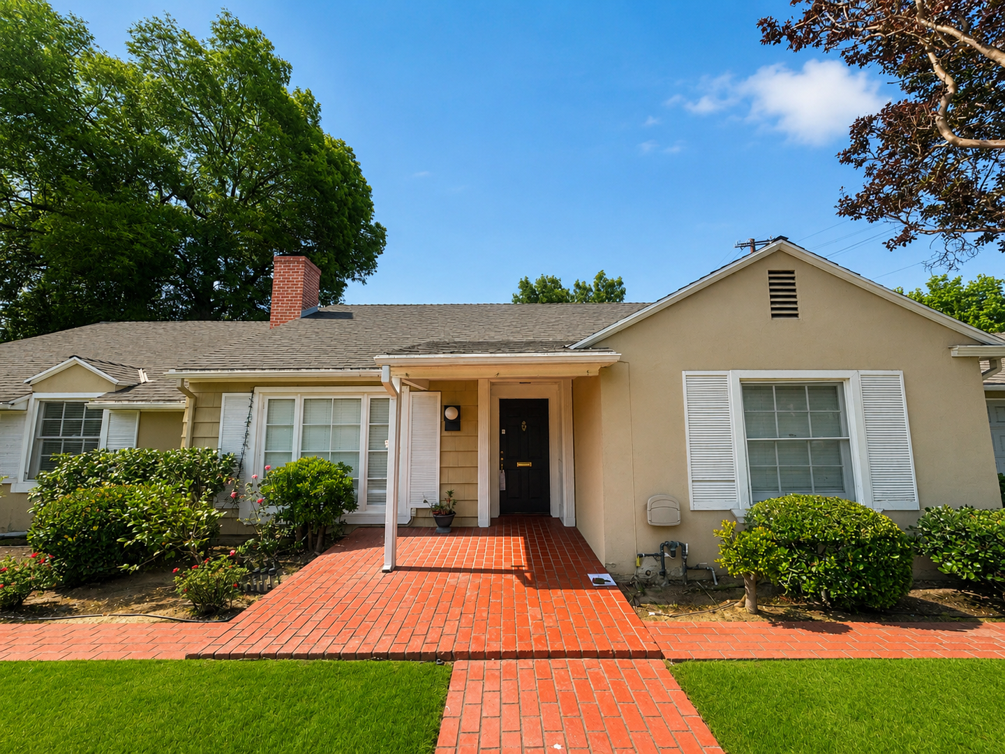 San Marino House: 2570 Wallingford Rd