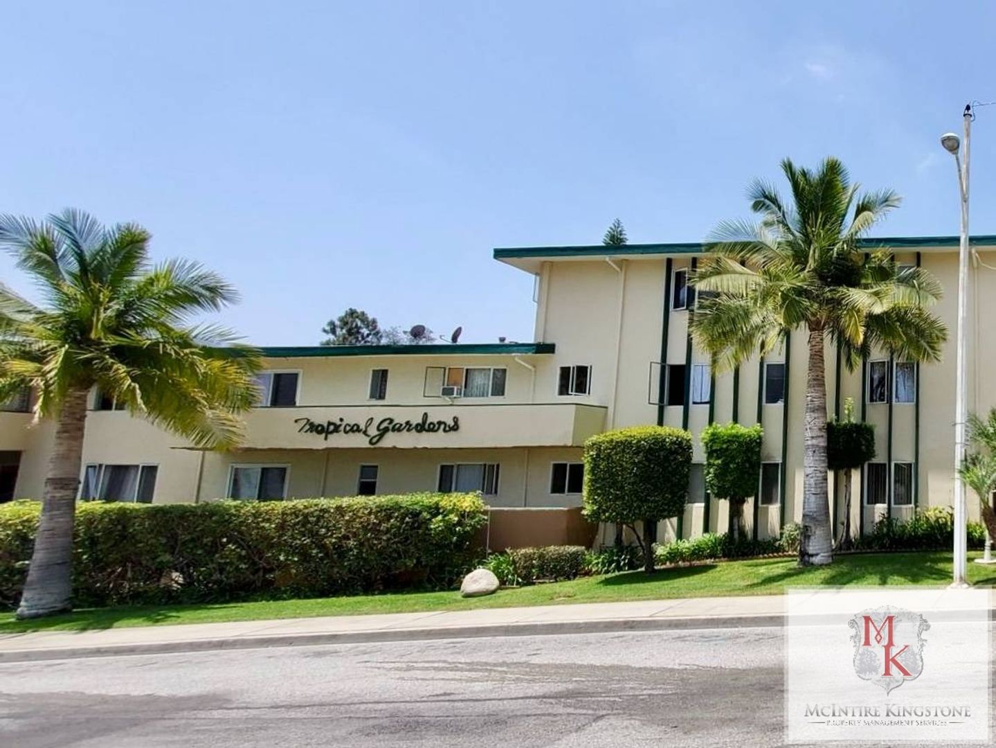 South Pasadena Apartment: 1675 Amberwood Drive