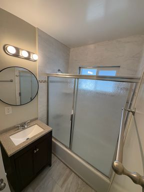 Move In With 4 Weeks Free, $500 Deposit | STUNNING APARTMENT! GREAT LOCATION! POOL PROPERTY
