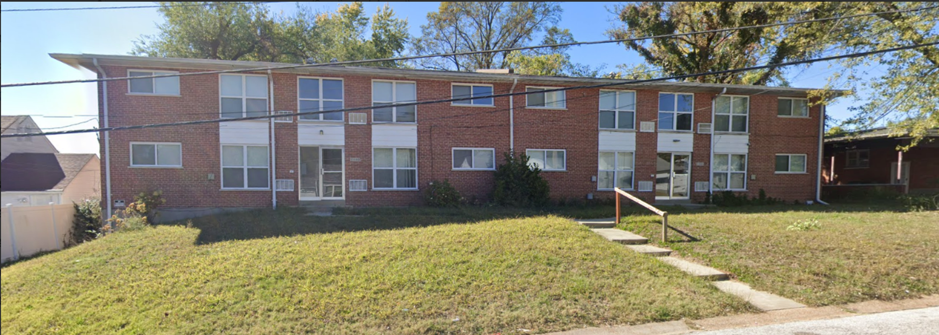 Saint Louis Apartment: 2440-2444 Shannon Ave