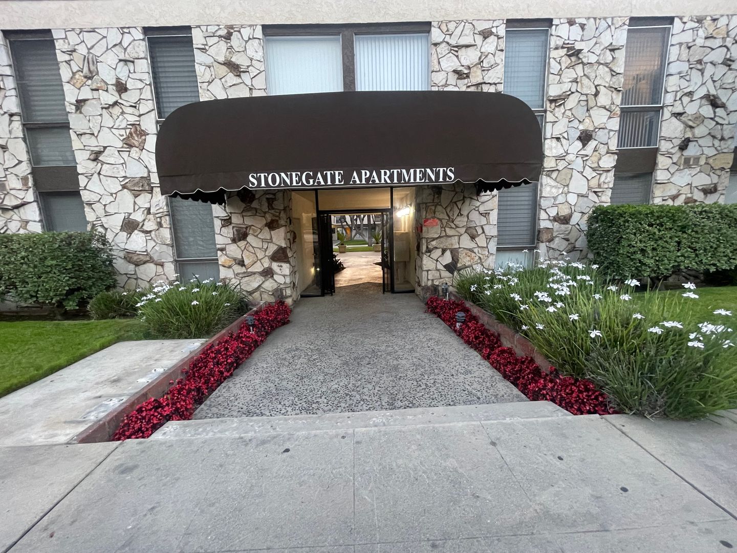 West Covina Apartment: 747 N Azusa Ave