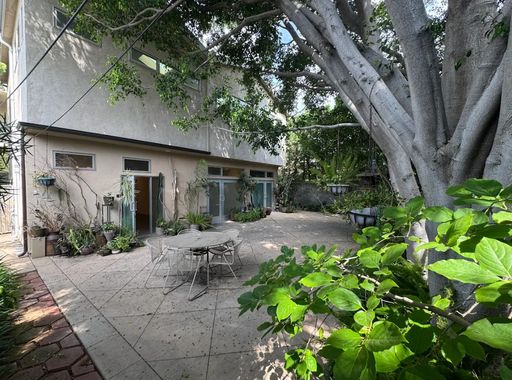 Move-in Specials!! Peaceful Modern Apartment Home in LA! – photo 1