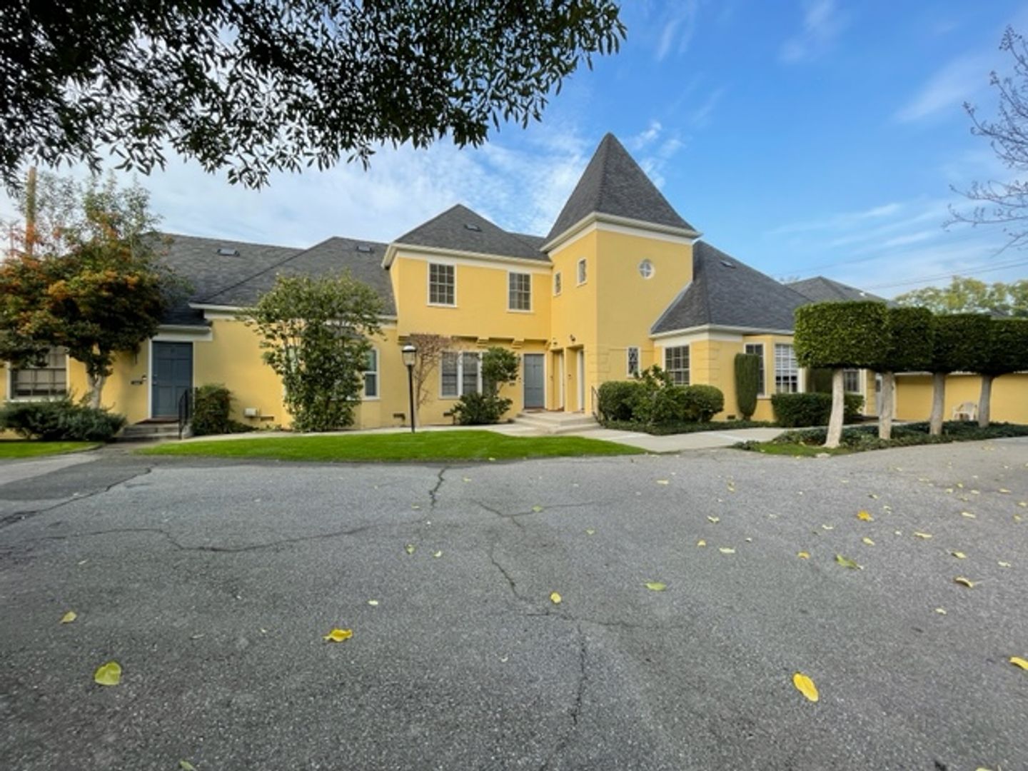 South Pasadena Apartment: 1112 Donaldo Court