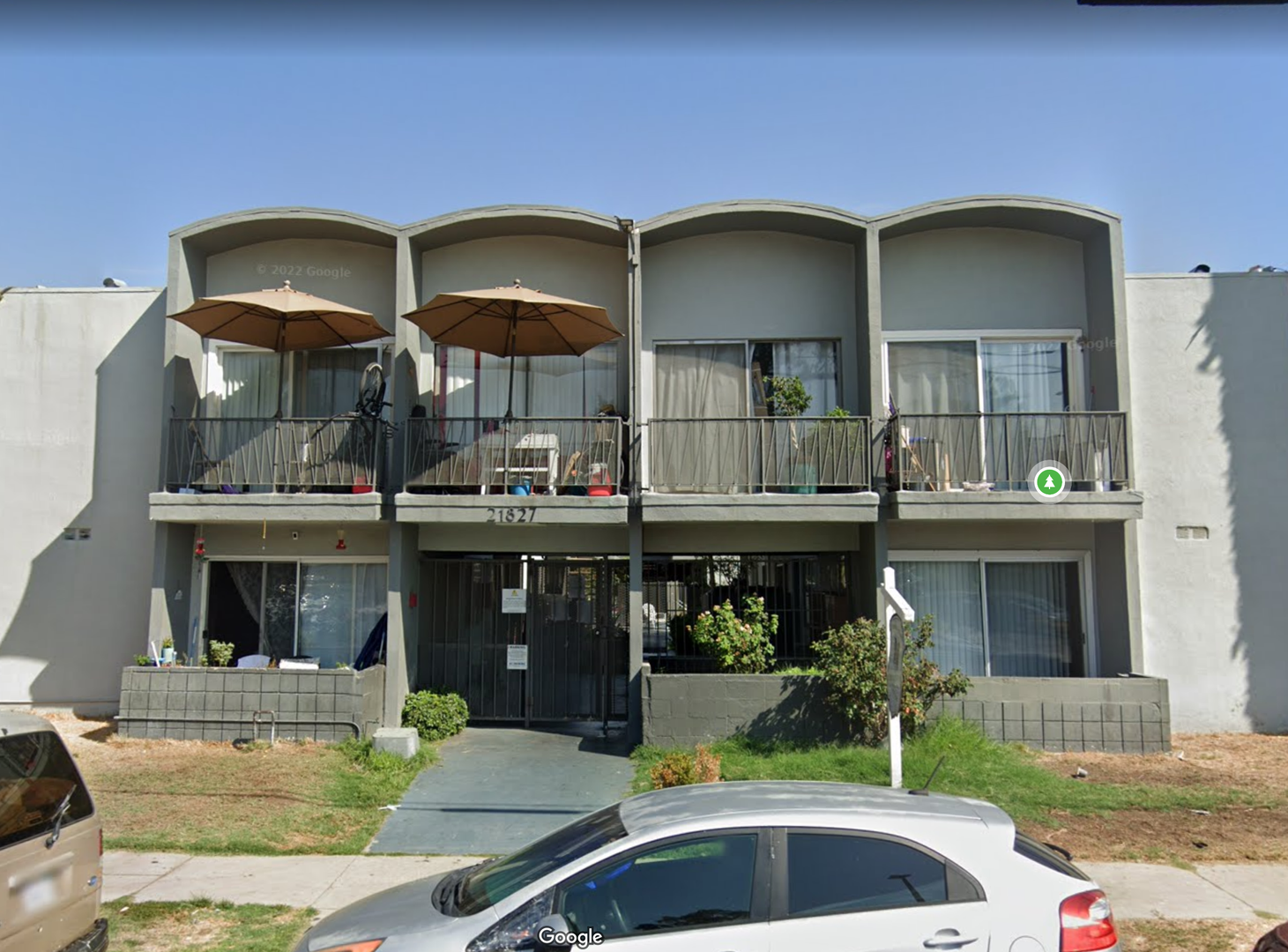 Canoga Park Apartment: 21827 Lanark St