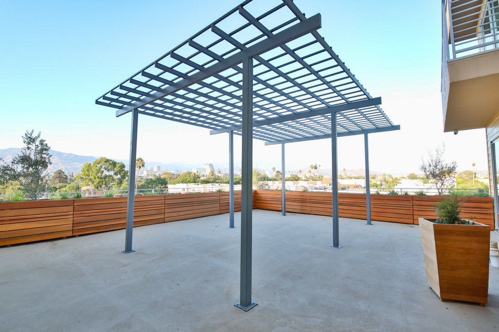 Glendale Apartment: 625 S. Pacific Avenue