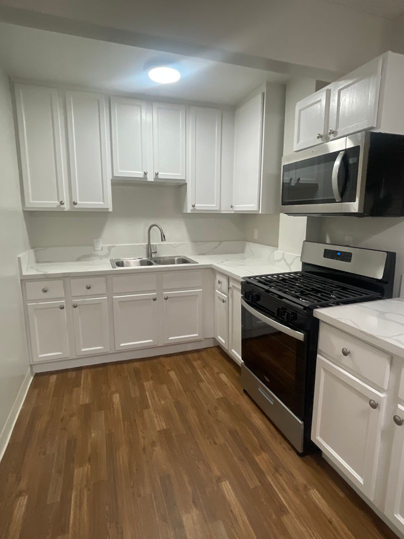 Monrovia Apartment: 729-733 W Foothill Blvd