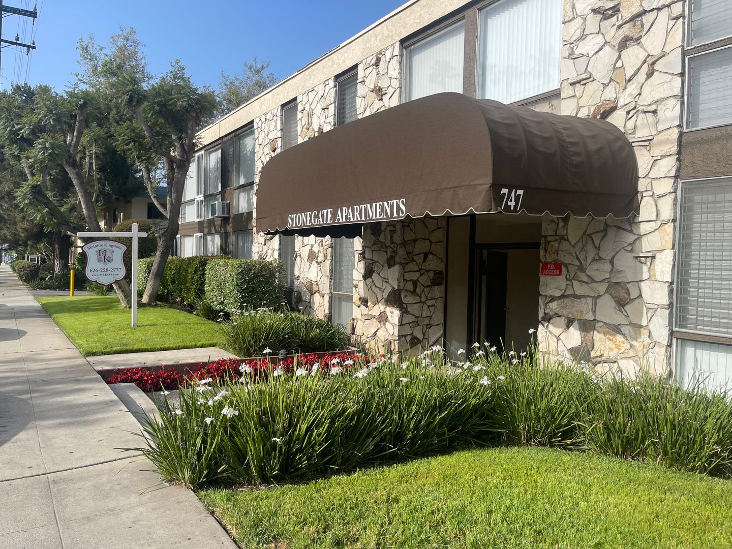West Covina Apartment: 747 N Azusa Ave