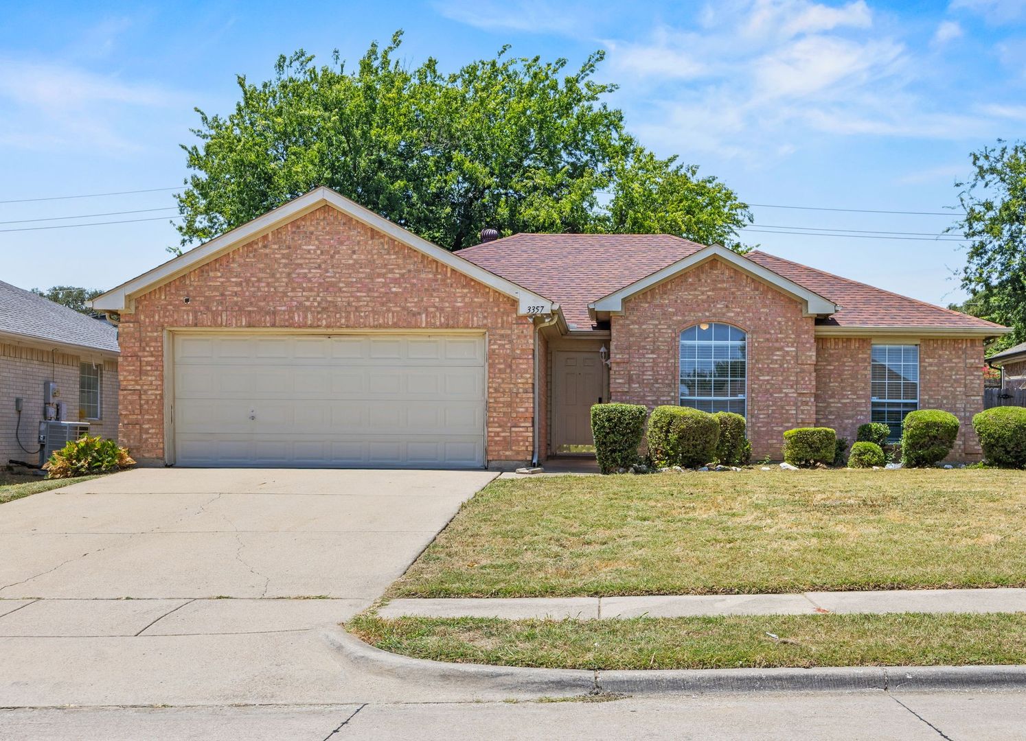 Grand Prairie House: 3357 Galaway Bay Dr