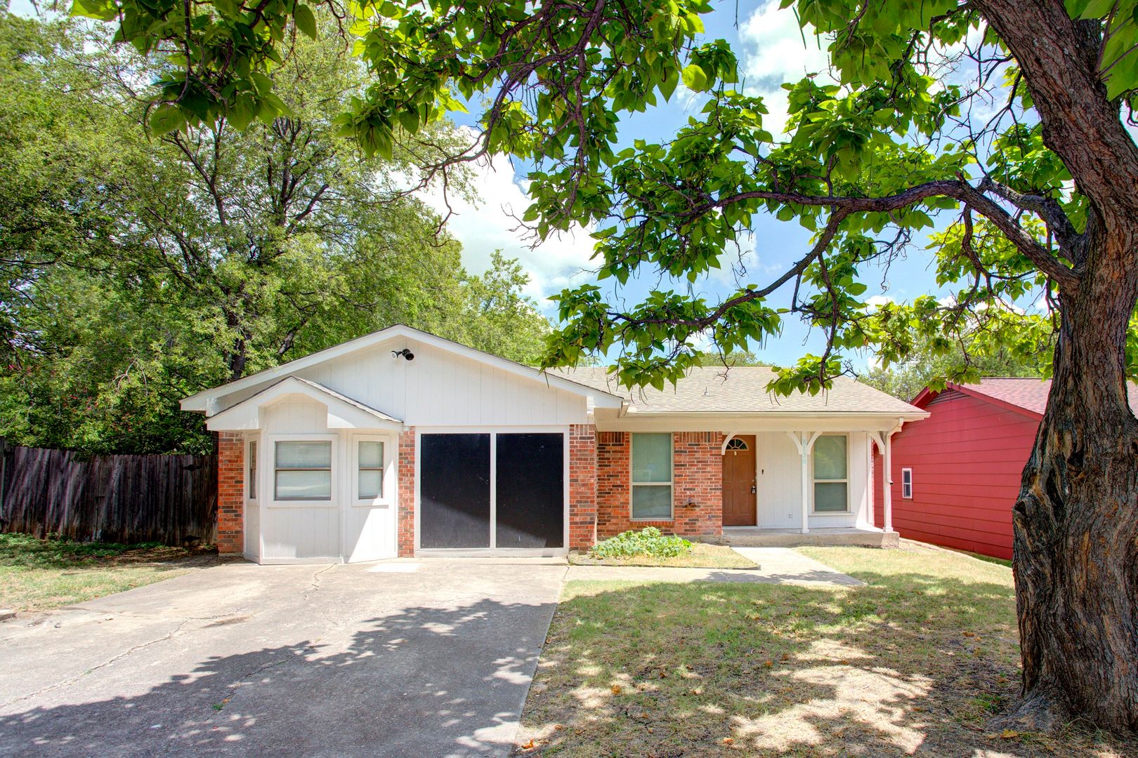 Fort Worth House: 8136 Richard St.