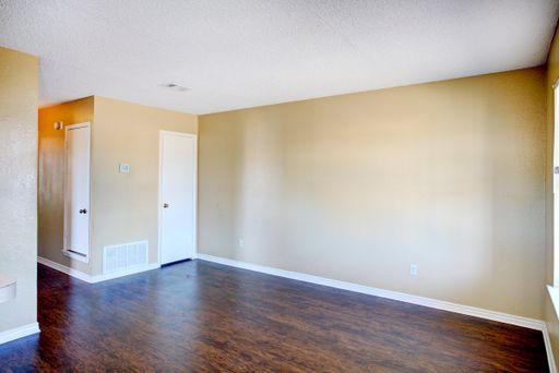 Be First in Line | Mid-October Move-In | 2 Bedroom Mansfield Apartment for Lease