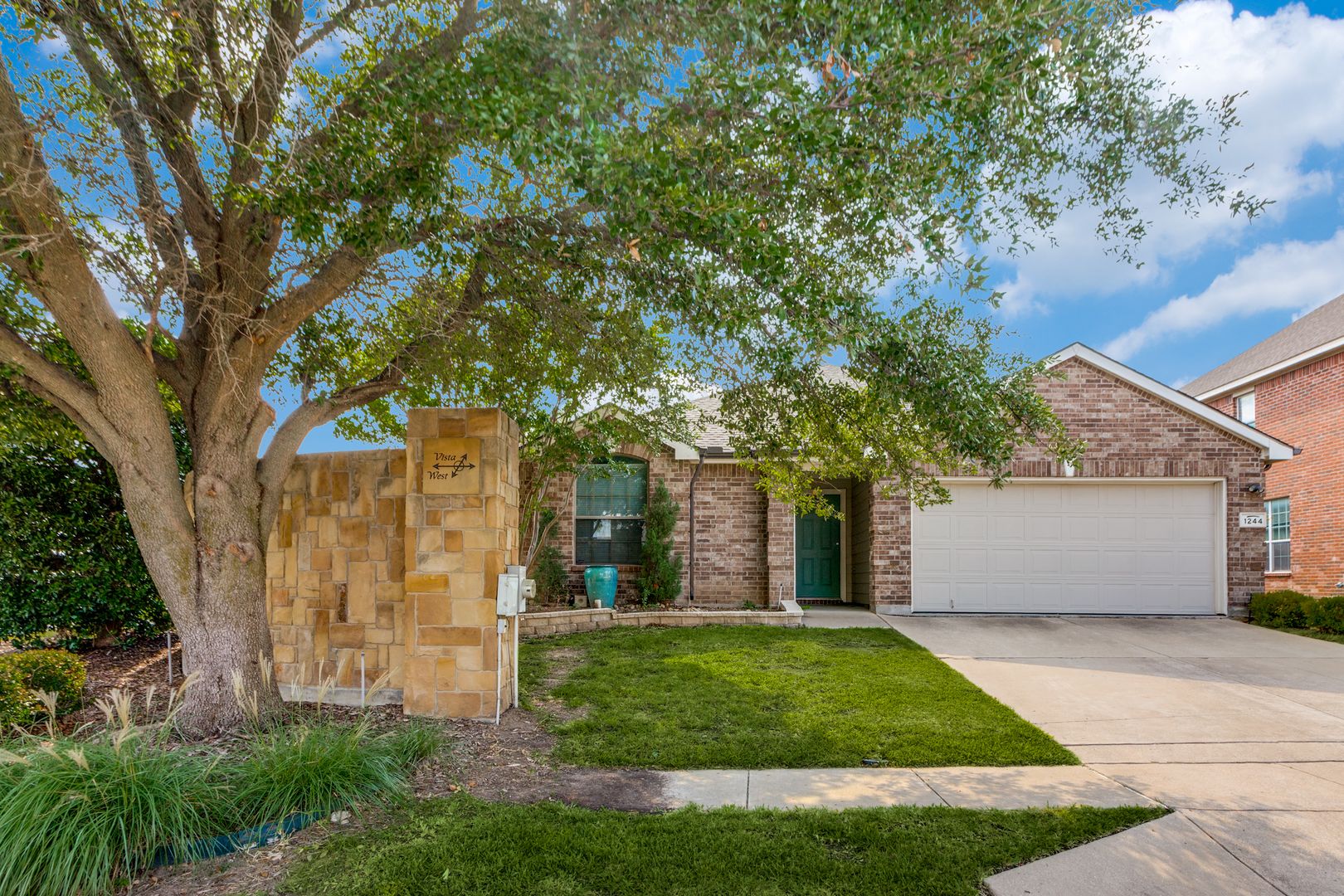 Fort Worth House: 1244 Hickory Bend Ln