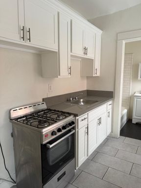 Singles for rent – photo 1