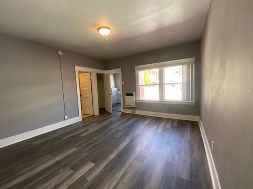 Single for rent – photo 1