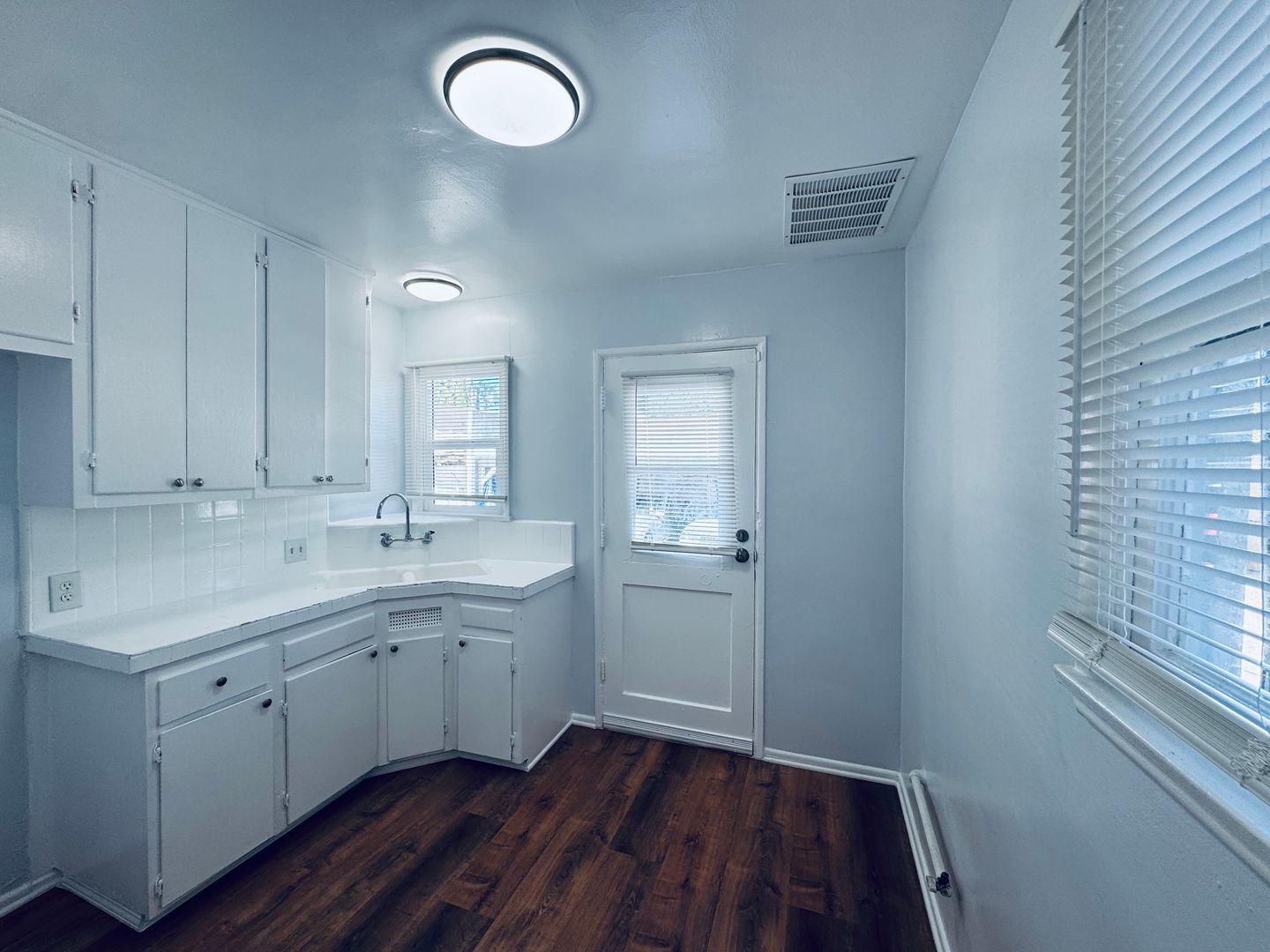 Los Angeles Apartment: 1641 N Hobart Blvd.