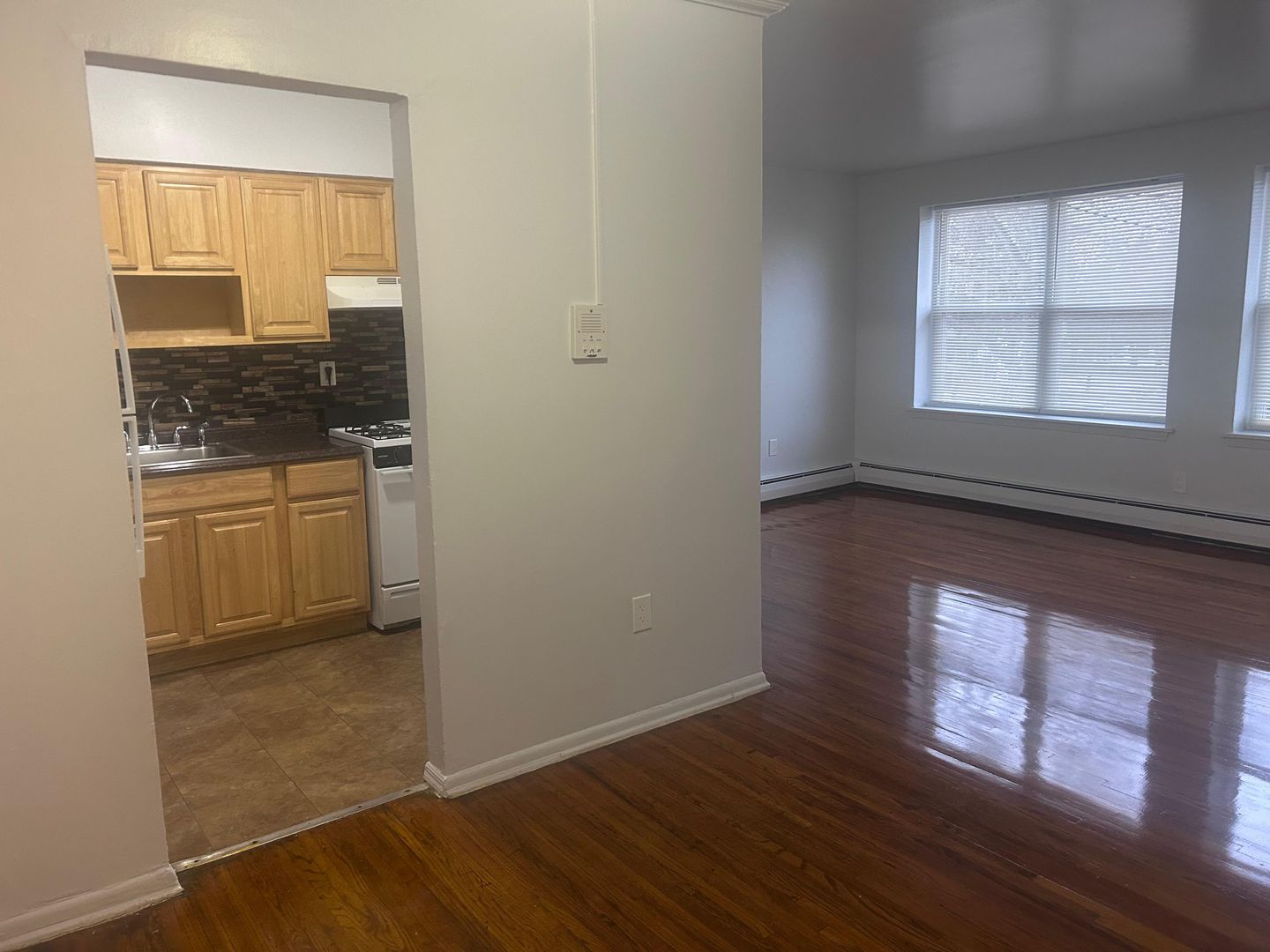 PLAINFIELD Apartment: 907-911 WEST 7TH STREET