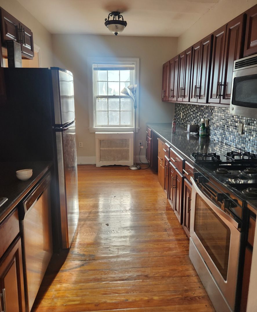 Bala Cynwyd Apartment: 25 Old Lancaster Rd.