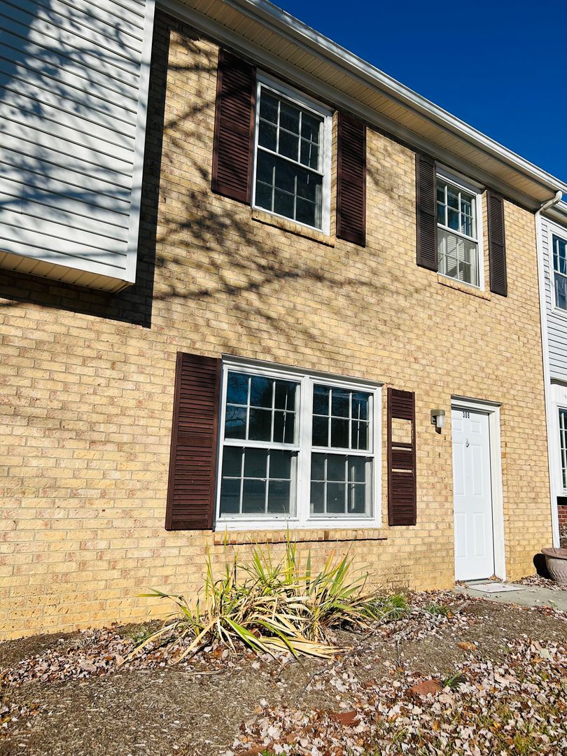 Blacksburg Townhome: 308 Broce Drive