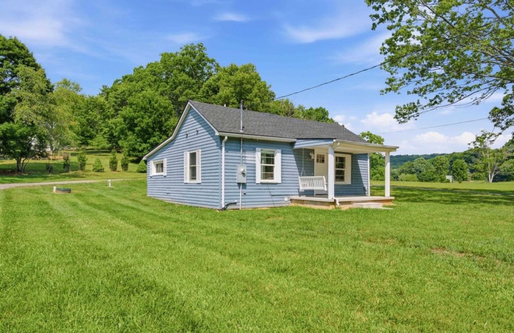 Blacksburg House: 1752 Mount Tabor Rd