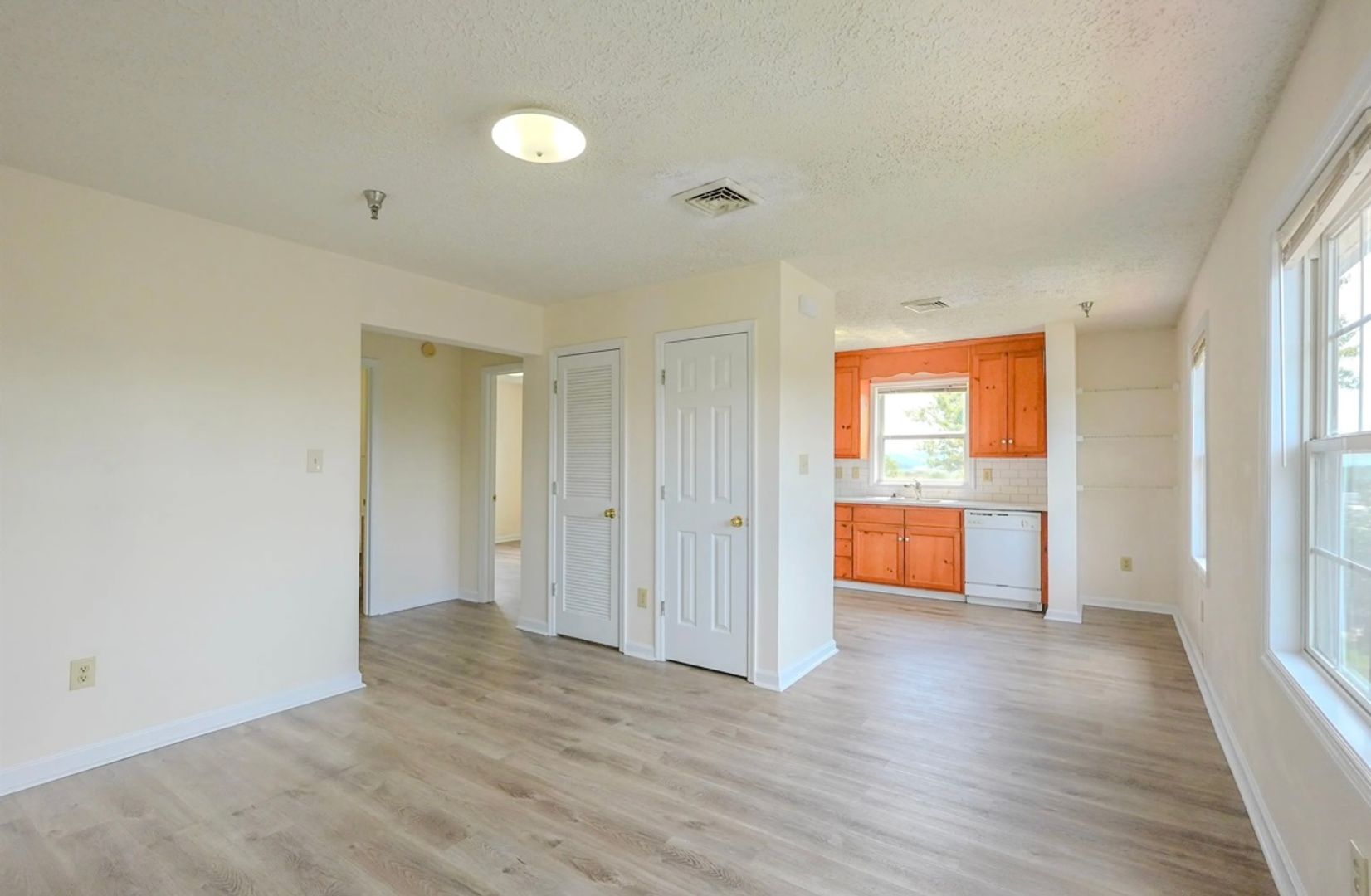 Blacksburg Apartment: 1324 North Main Street
