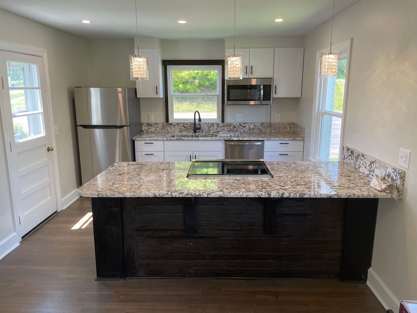 Blacksburg House: 100 Lucas Dr