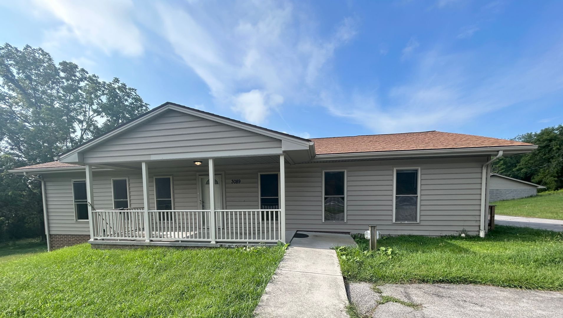 Blacksburg Apartment: 3089 Pandapas Pond Rd