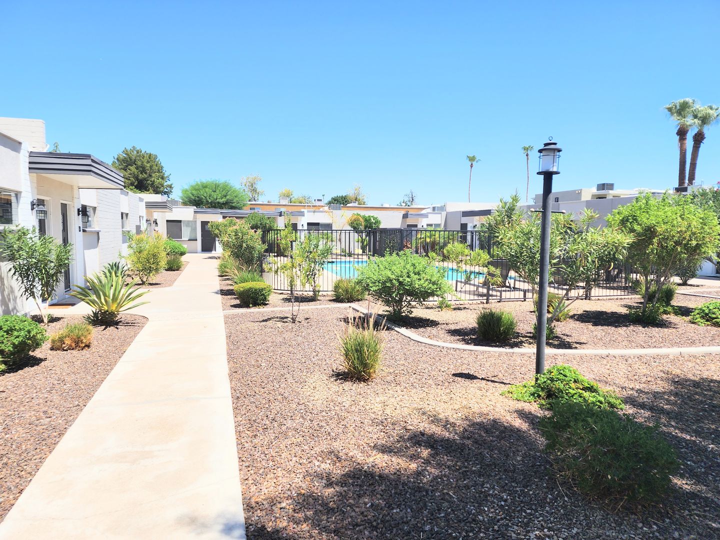 Phoenix Apartment: 500 East Montebello Ave.