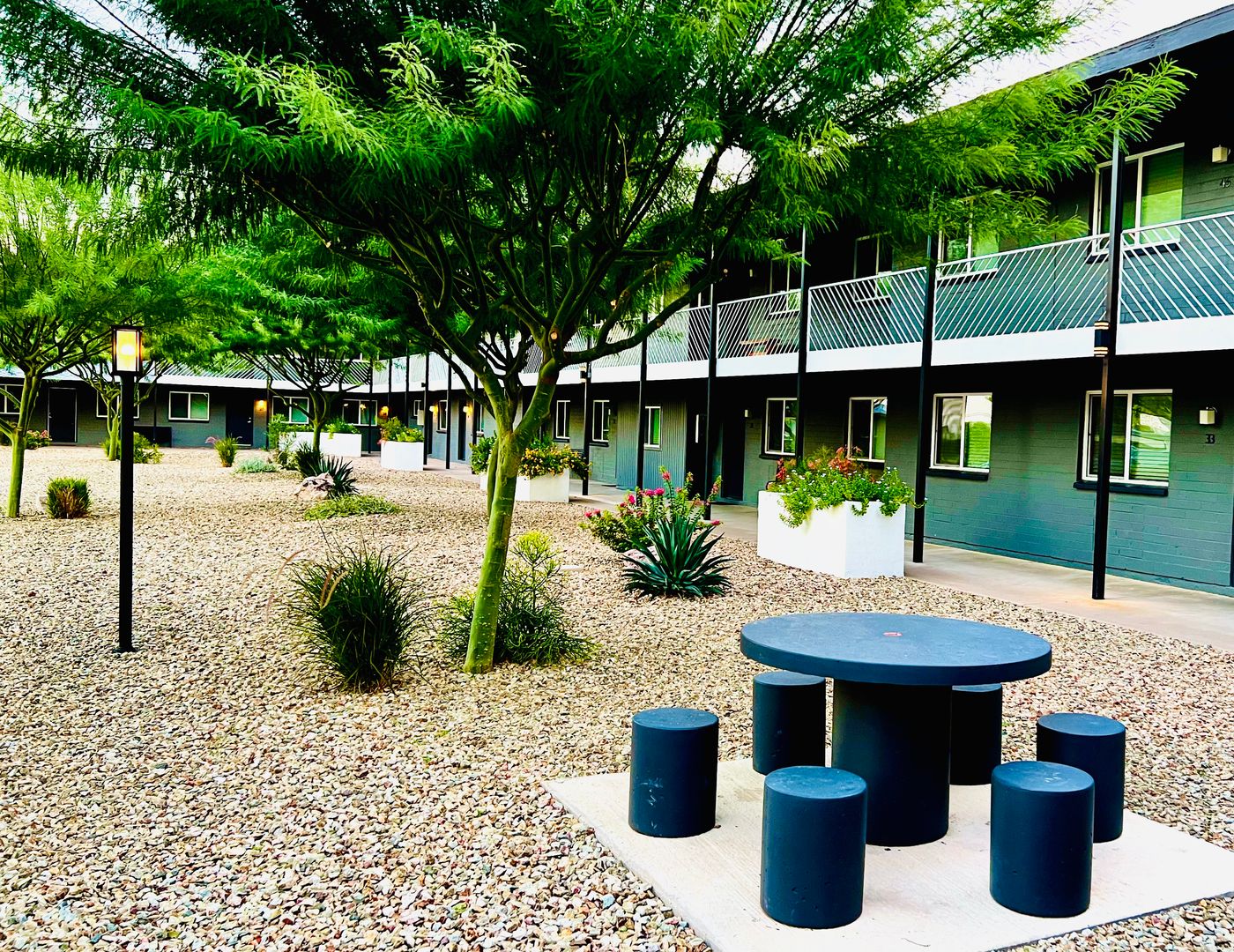 Phoenix Apartment: 530 E. Mariposa St.