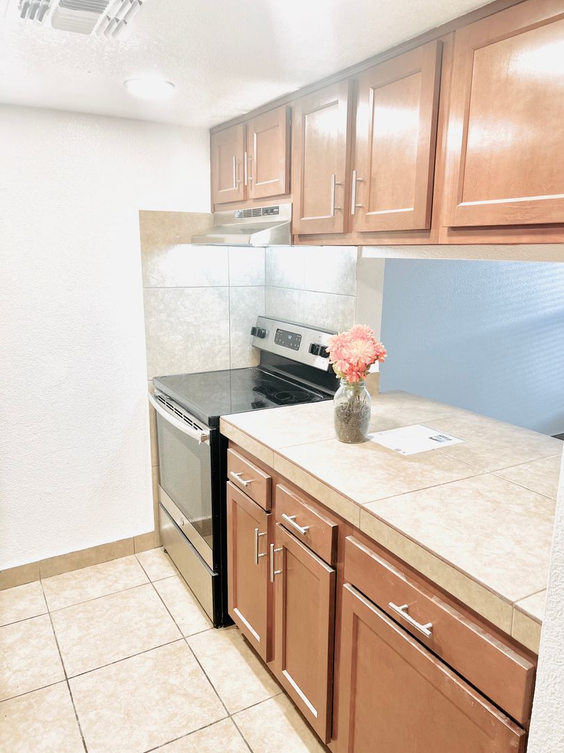 Phoenix Apartment: 3101 N. 36th St.