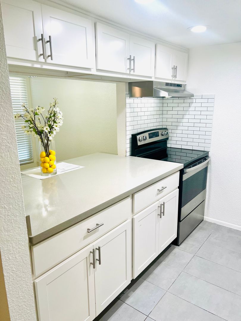 Phoenix Apartment: 3101 N. 36th St.