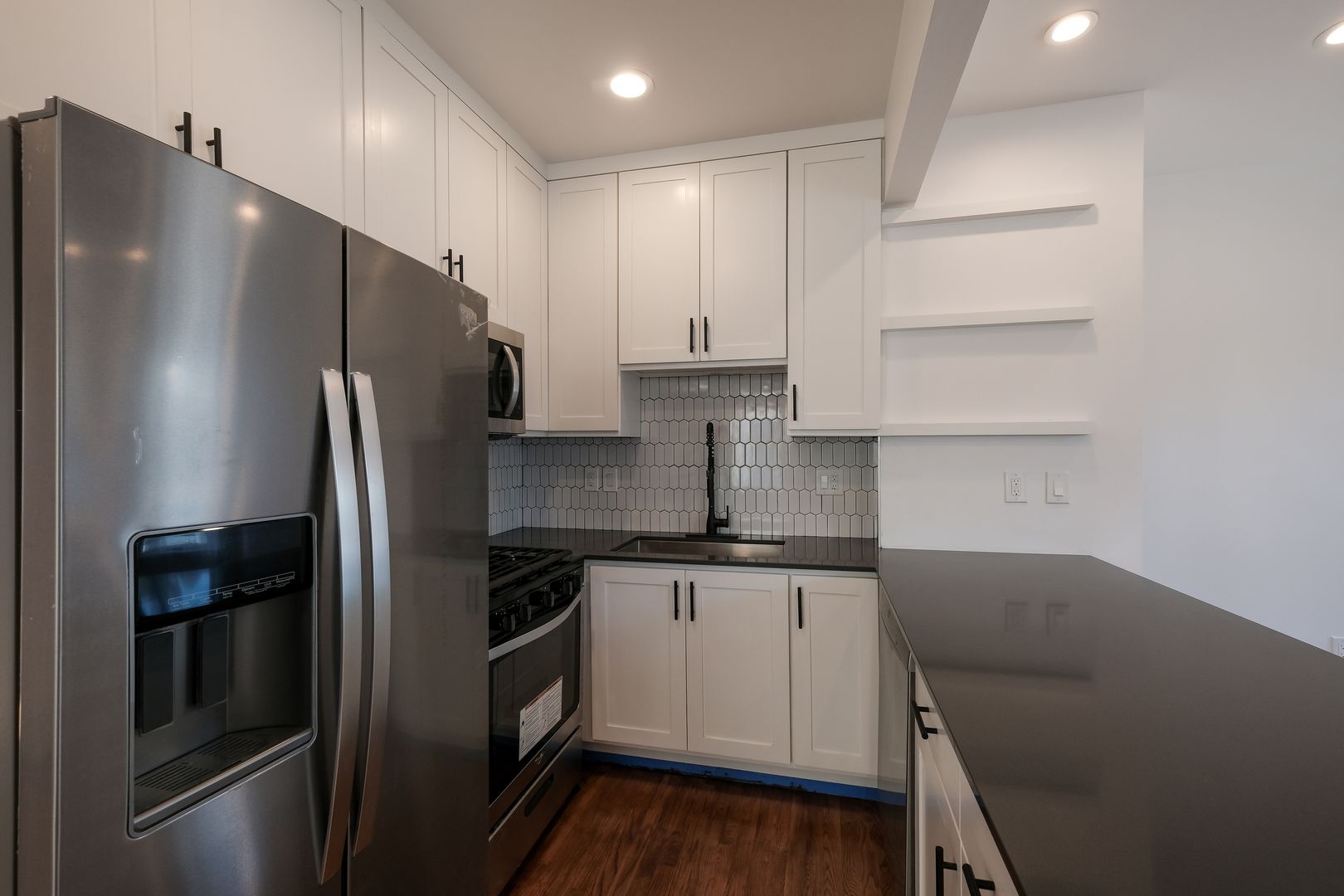 San Antonio Apartment: 226 E. Huisache Ave