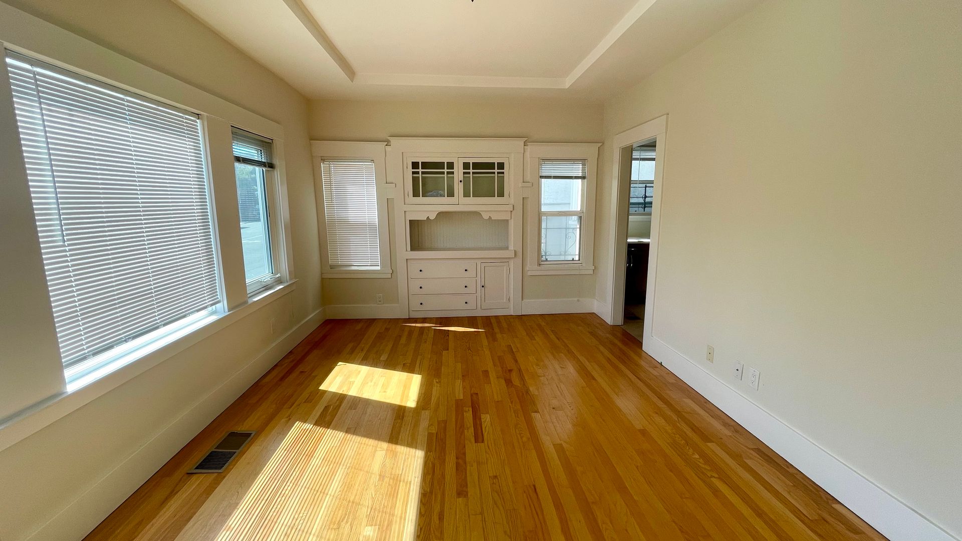 Oakland Apartment: 336 40th St