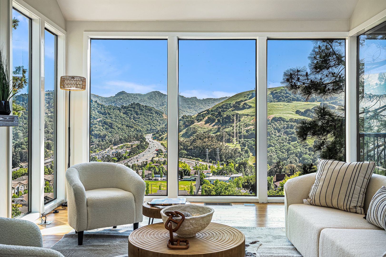 Orinda Townhome: 218 The Knoll