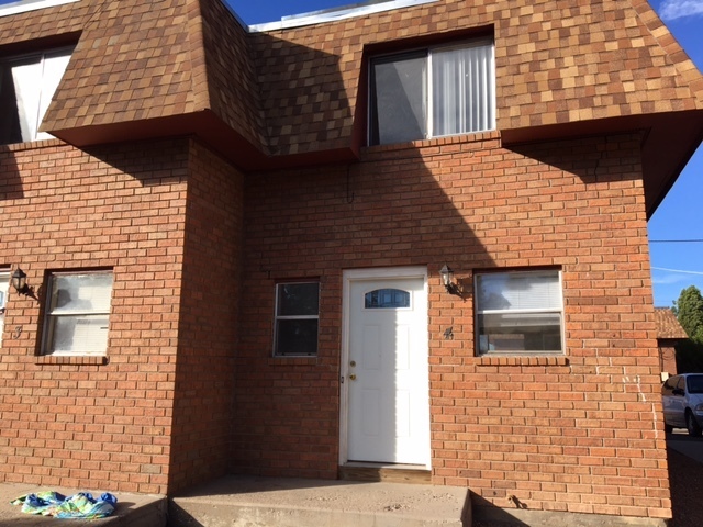 Pueblo Apartment: 220 Chapa Pl