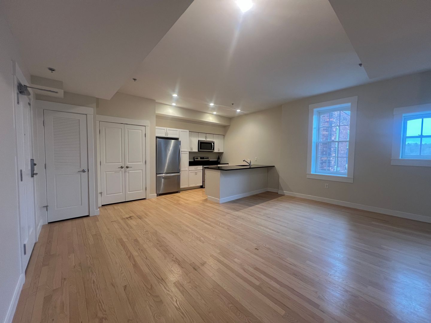 Bennington Apartment: 359 Main Street