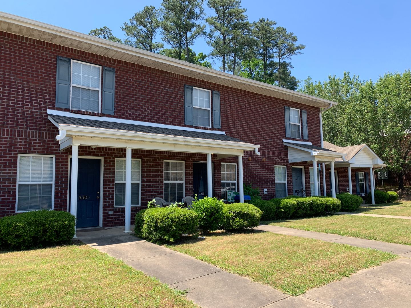 Massive 3 Bedroom in Montevallo*** 3 Bed 2 Bath $1,399/mo**Deposit $0