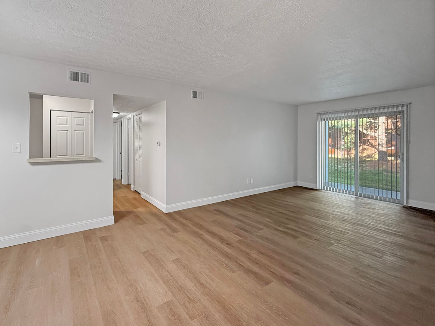 Evansville, Indiana*** 2 Bed 1 Bath $1079.00/mo***No Deposit $0